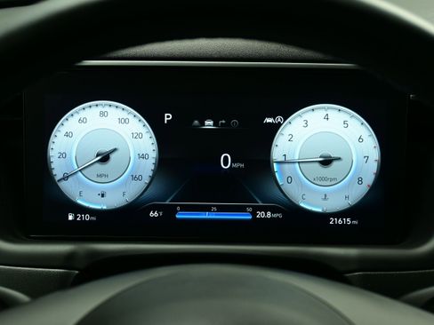 Certified 2023 Hyundai Tucson Limited AWD/4WD image 26