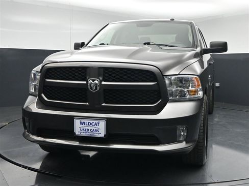 Used 2018 RAM 1500 Express w/ Express Value Package AWD/4WD image 2