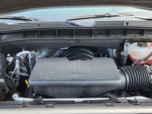 Used 2025 GMC Sierra 1500 AT4 w/ AT4 Premium Package AWD/4WD image 18