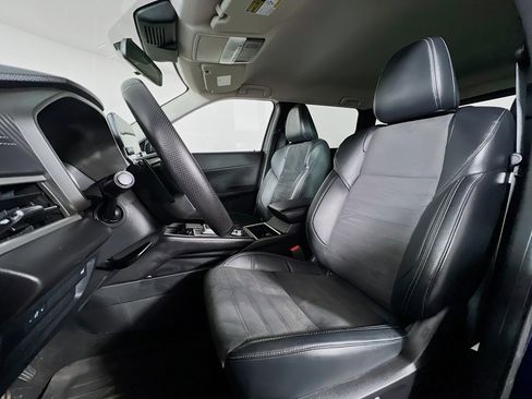 Used 2022 Mitsubishi Outlander SE image 10