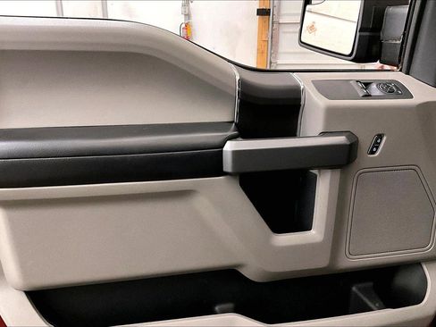 Used 2019 Ford F150 XLT w/ Equipment Group 301A Mid image 22