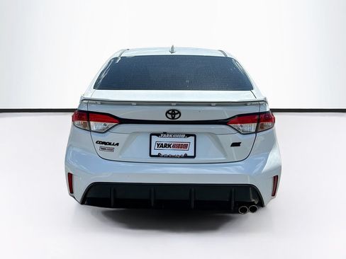 Used 2025 Toyota Corolla SE w/ Convenience Package FWD image 9