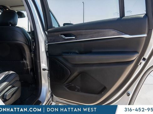 Used 2023 Jeep Grand Cherokee L Limited w/ Trailer Tow Group (B) AWD/4WD image 23