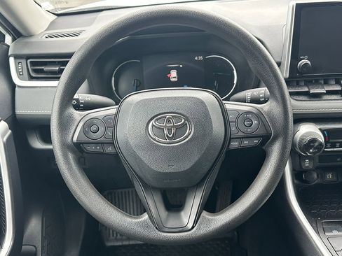 Certified 2024 Toyota RAV4 LE AWD/4WD image 19