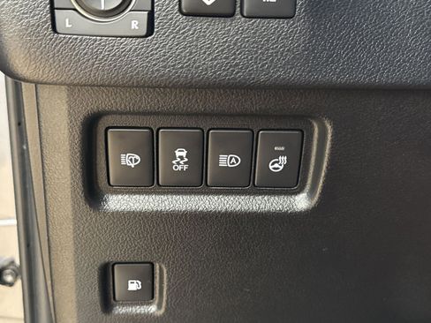 Used 2021 Lexus GX 460 Premium w/ Premium Package AWD/4WD image 38