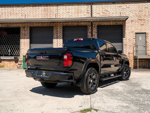 Used 2024 GMC Canyon Elevation w/ Trailering Package RWD image 2