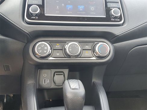 Used 2024 Nissan Versa S image 13