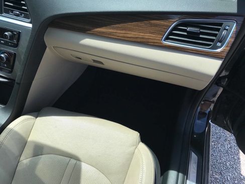 Used 2016 Hyundai Sonata Limited w/ Option Group 04 image 11