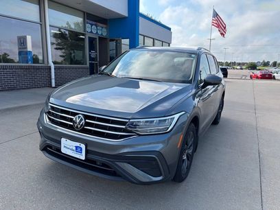 Used 2024 Volkswagen Tiguan SE