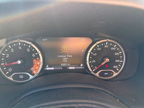 Used 2018 Jeep Renegade Trailhawk w/ Cold Weather Group II AWD/4WD image 9