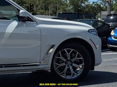 Used 2019 BMW X7 xDrive40i w/ Premium Package AWD/4WD image 9