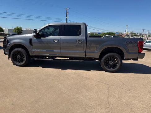 Used 2022 Ford F350 Lariat w/ Black Appearance Package image 4