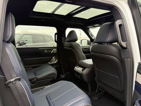 New 2026 INFINITI QX80 4WD w/ Sport Exterior Package image 7