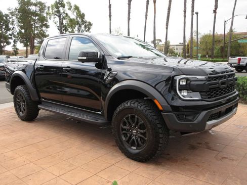Certified 2025 Ford Ranger Raptor AWD/4WD image 7