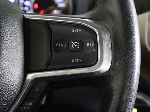 Used 2024 RAM 2500 Laramie AWD/4WD image 39
