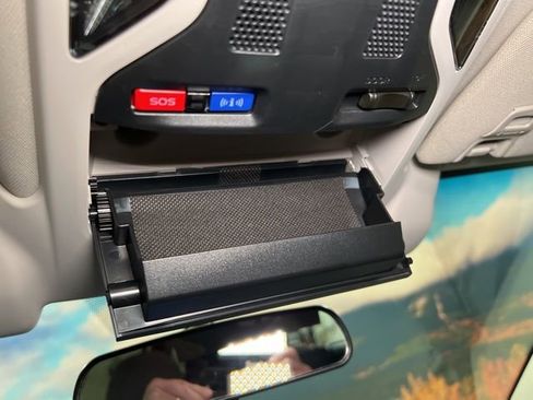 Used 2022 Subaru Outback Premium image 46