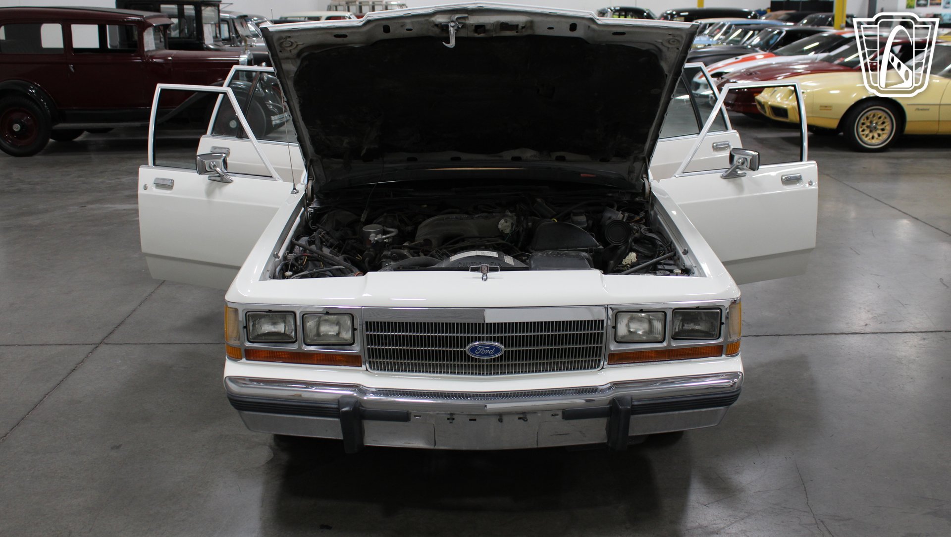 Used 1988 Ford LTD Country Squire RWD image 26