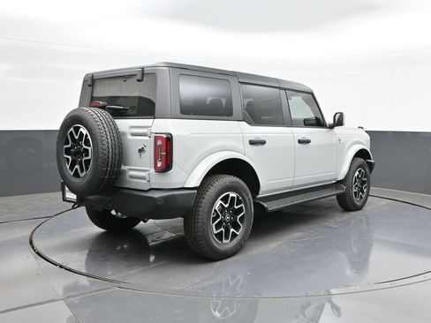 New 2026 Ford Bronco Outer Banks AWD/4WD image 11