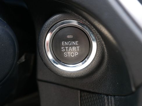 Used 2023 Subaru Forester Premium AWD/4WD image 29