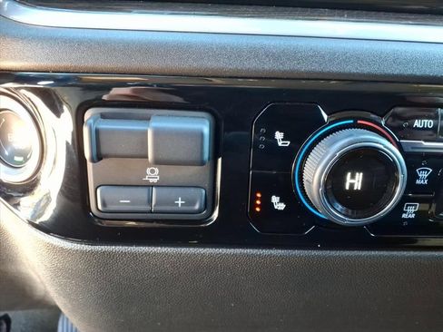 Used 2025 Chevrolet Silverado 1500 LT image 21