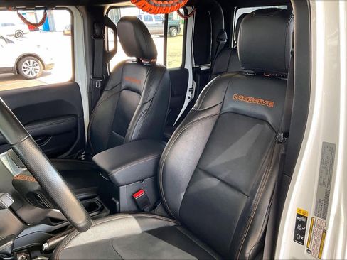 Used 2022 Jeep Gladiator Mojave w/ LED Lighting Group image 9