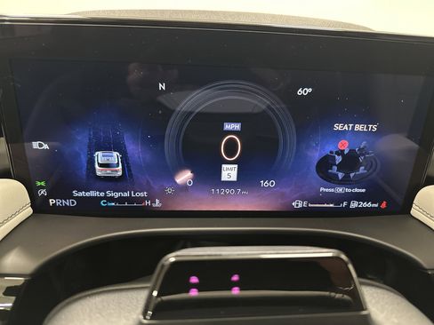 Used 2025 Lincoln Aviator Reserve AWD/4WD image 21