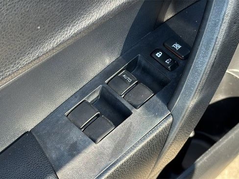 Used 2016 Toyota Corolla S image 10