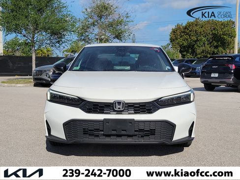 Used 2025 Honda Civic Sport image 2