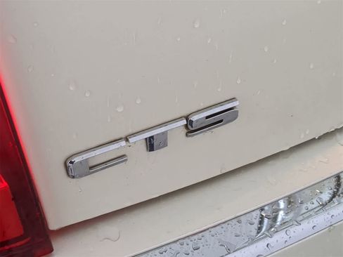 Used 2011 Cadillac CTS Luxury image 11