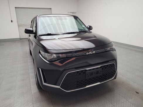 Used 2023 Kia Soul LX image 14