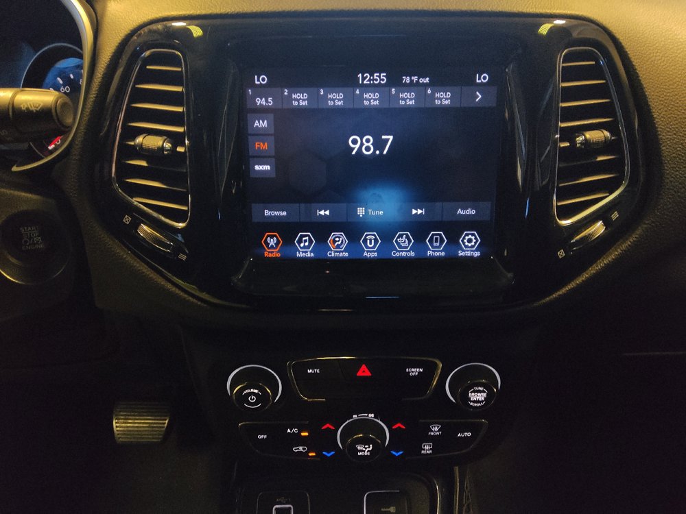 Used 2019 Jeep Compass Limited FWD image 25