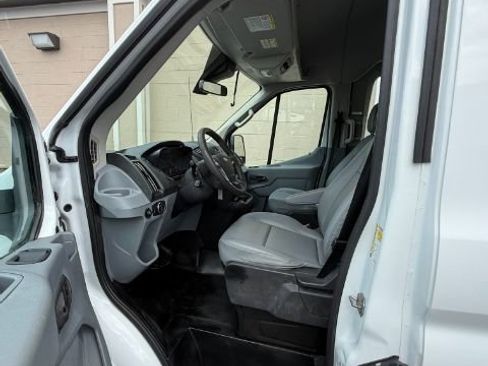 Used 2018 Ford Transit 350 XL image 15