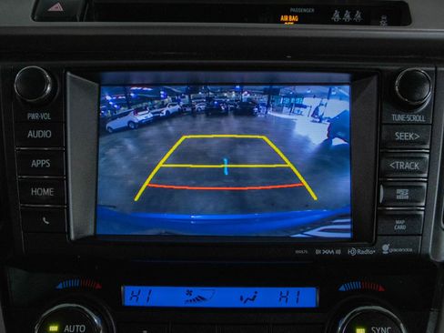 Used 2018 Toyota RAV4 XLE image 7