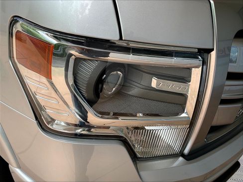 Used 2014 Ford F150 Platinum AWD/4WD image 31