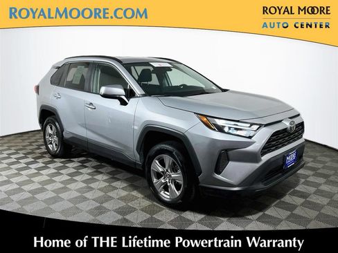 Certified 2025 Toyota RAV4 XLE AWD/4WD image 1