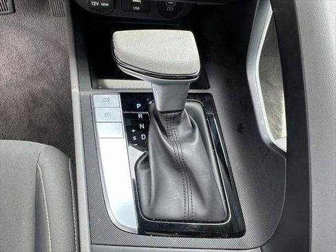 Certified 2024 Hyundai Elantra SEL FWD image 24