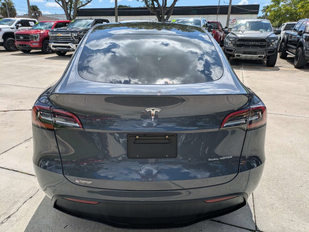 Used 2023 Tesla Model Y Long Range AWD/4WD image 10