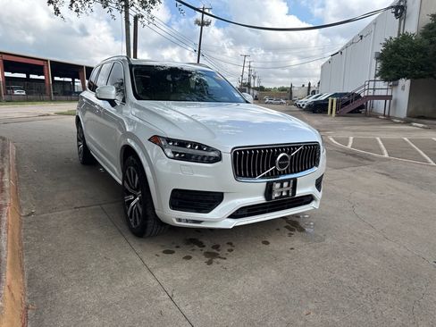 Used 2023 Volvo XC90 B5 Core w/ Protection Package Premier AWD/4WD image 3