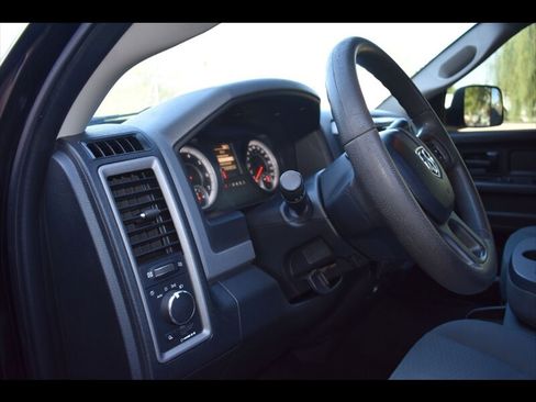 Used 2015 RAM 2500 Tradesman w/ Chrome Appearance Group image 13