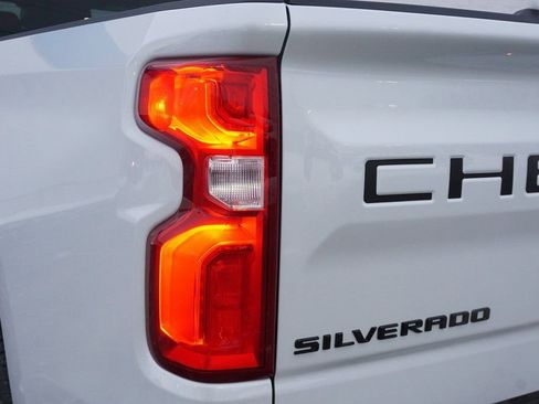 New 2026 Chevrolet Silverado 1500 High Country AWD/4WD image 37