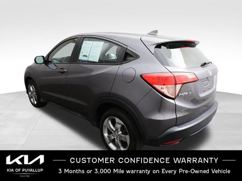 Used 2018 Honda HR-V LX image 7