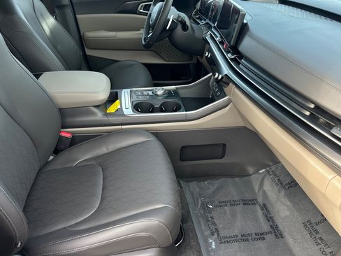 New 2026 Kia Carnival LXS image 14
