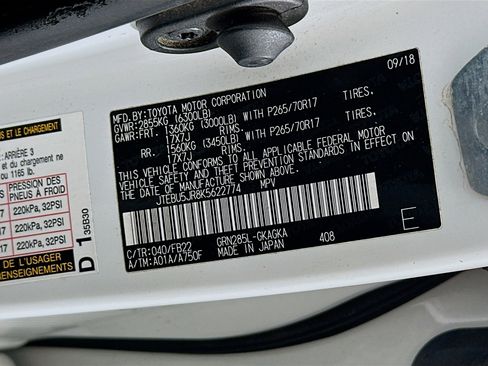 Used 2019 Toyota 4Runner SR5 AWD/4WD image 12