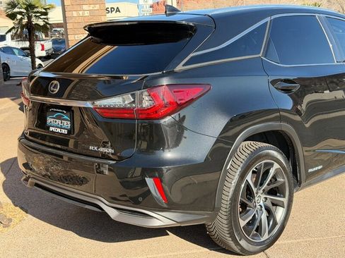 Used 2018 Lexus RX 450h AWD w/ Luxury Package image 16