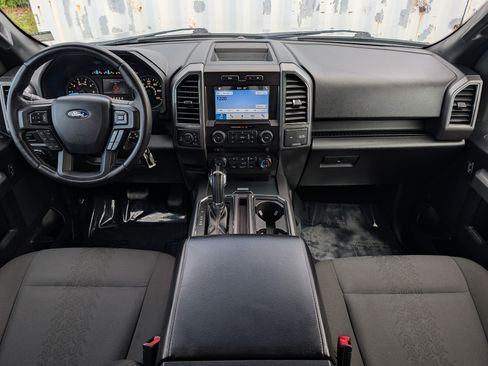 Used 2018 Ford F150 XLT w/ Equipment Group 302A Luxury AWD/4WD image 18