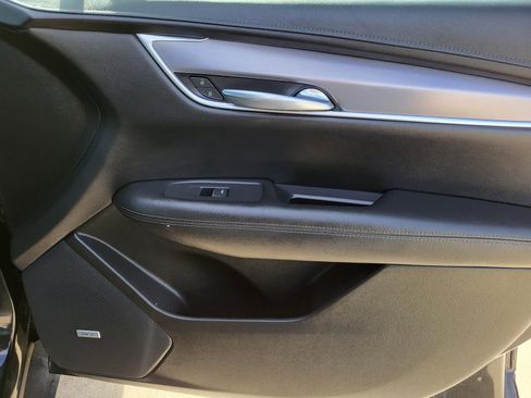 Used 2021 Cadillac XT5 Luxury image 14