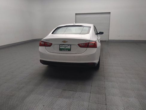 Used 2025 Chevrolet Malibu LT FWD image 7