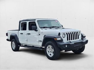 Used 2020 Jeep Gladiator Sport w/ Quick Order Package 24S video 3