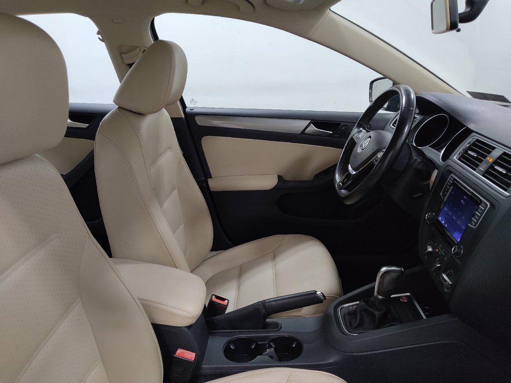 Used 2017 Volkswagen Jetta SE FWD image 21