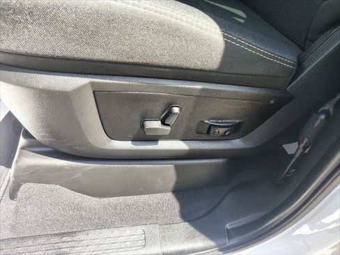 Certified 2025 RAM 2500 Big Horn AWD/4WD image 17